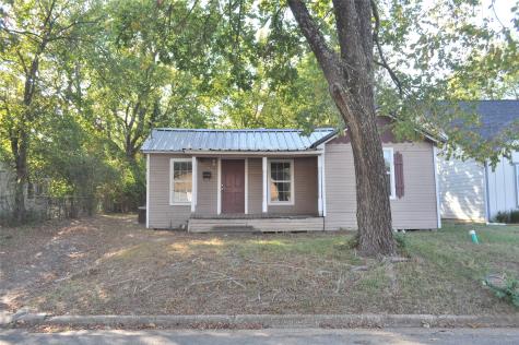 609 Lamar Street Sulphur Springs TX 75482