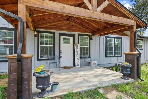1604 County Road 4040 Savoy TX 75479