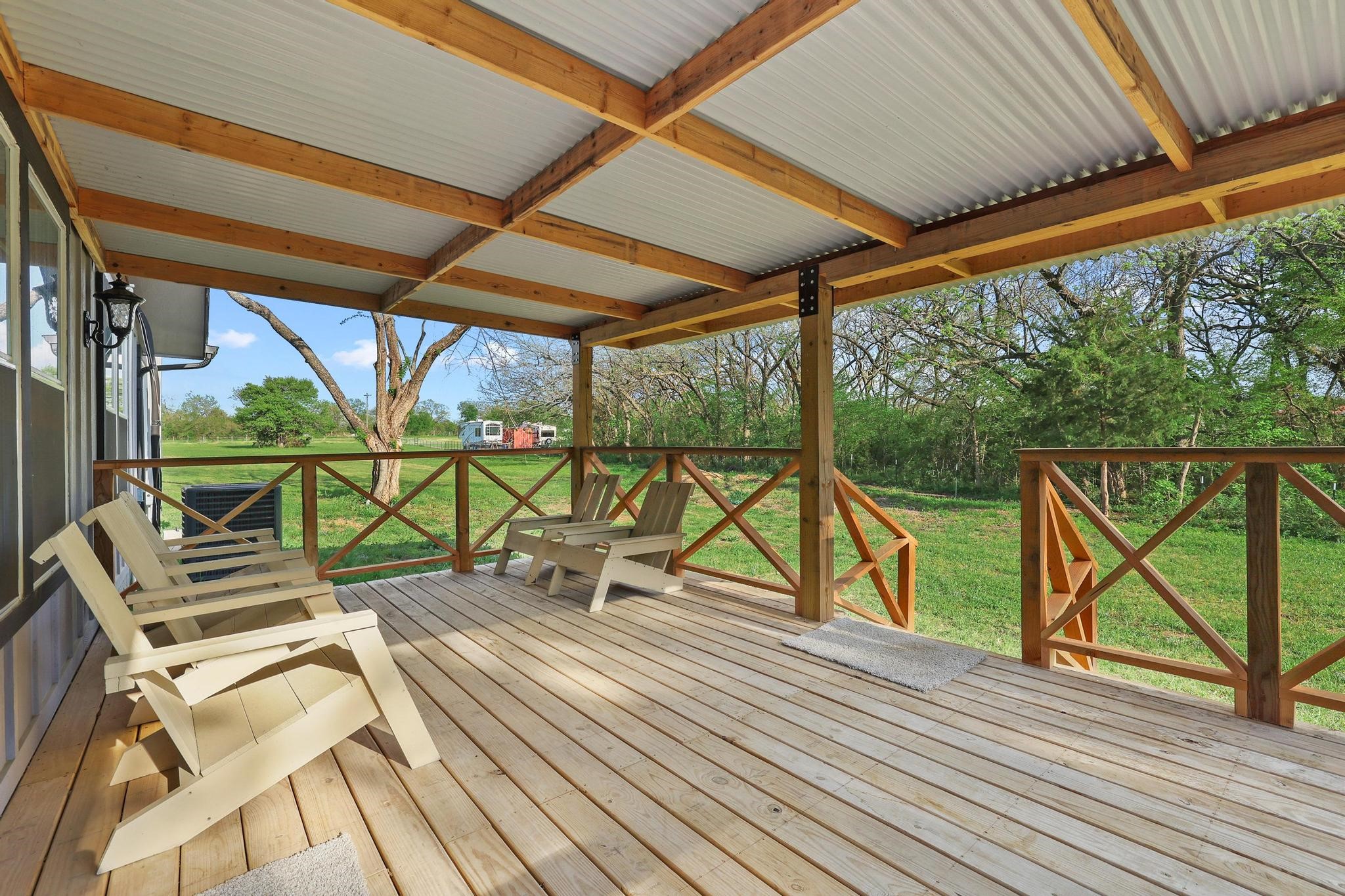 1604 County Road 4040 Savoy TX 75479