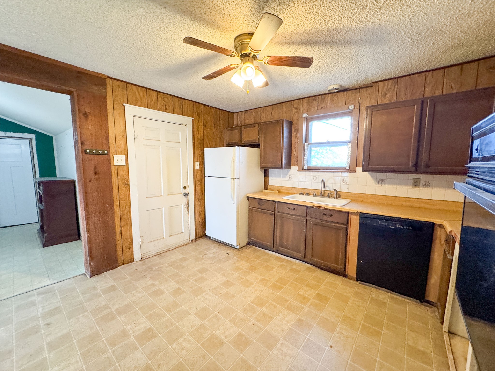 2007 Avenue E Cisco TX 76437