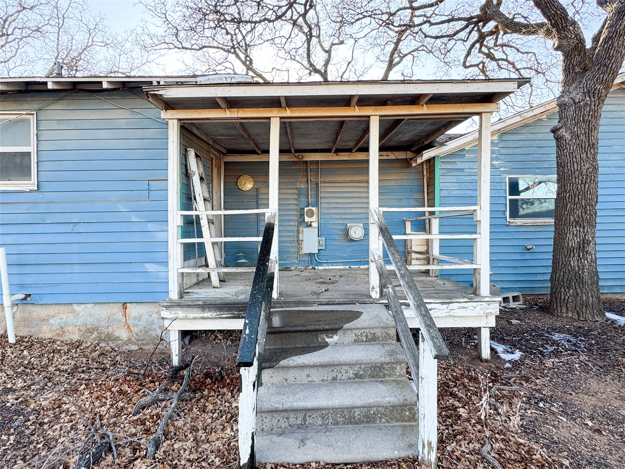 2007 Avenue E Cisco TX 76437