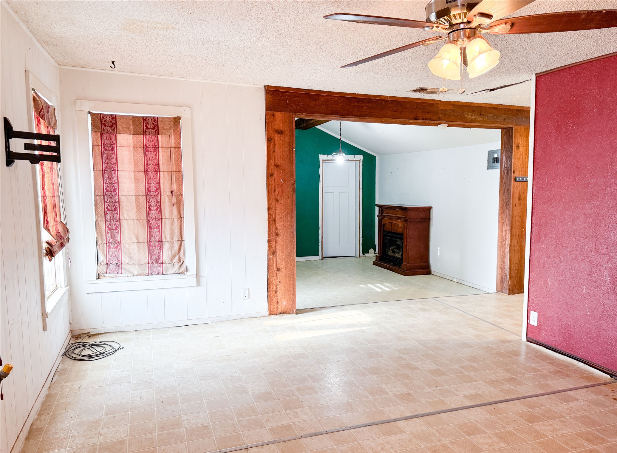 2007 Avenue E Cisco TX 76437