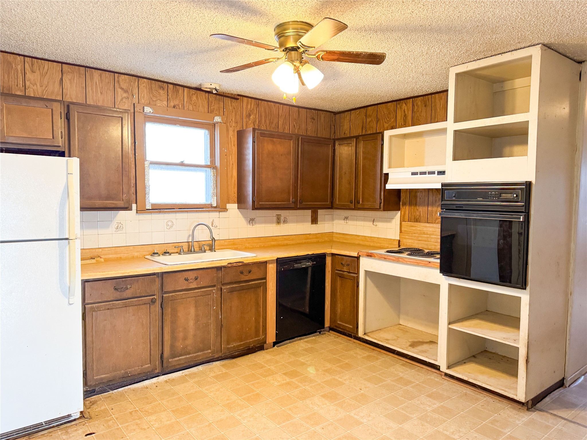 2007 Avenue E Cisco TX 76437