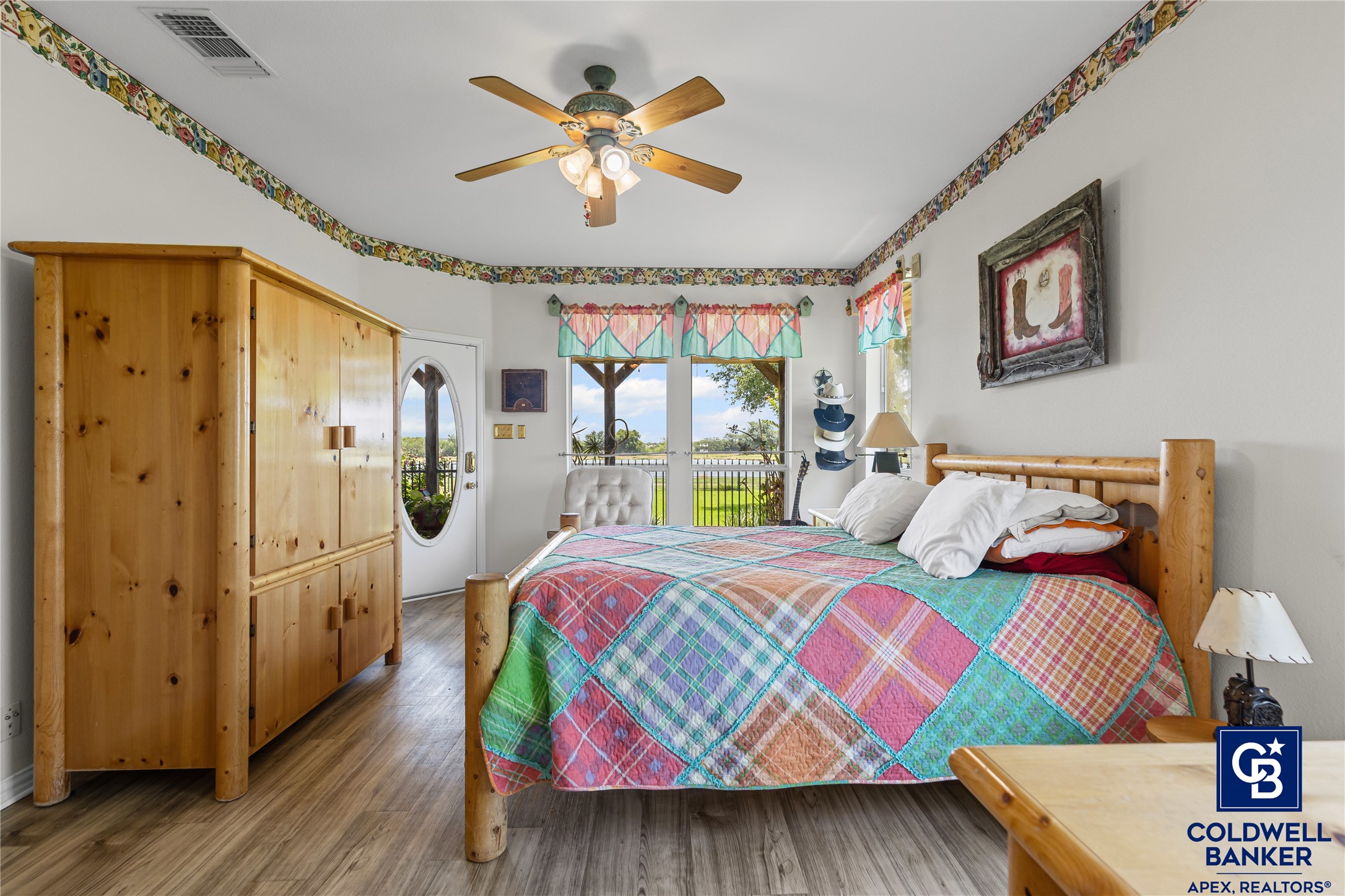 1221 Park Cleburne TX 76033