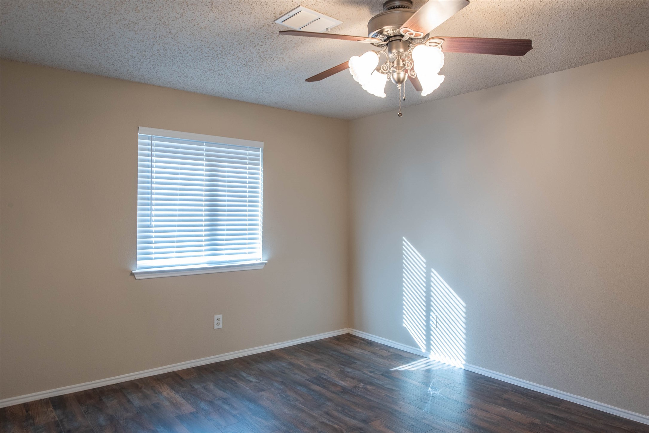 1565 Laurel Hall Lane Little Elm TX 75068