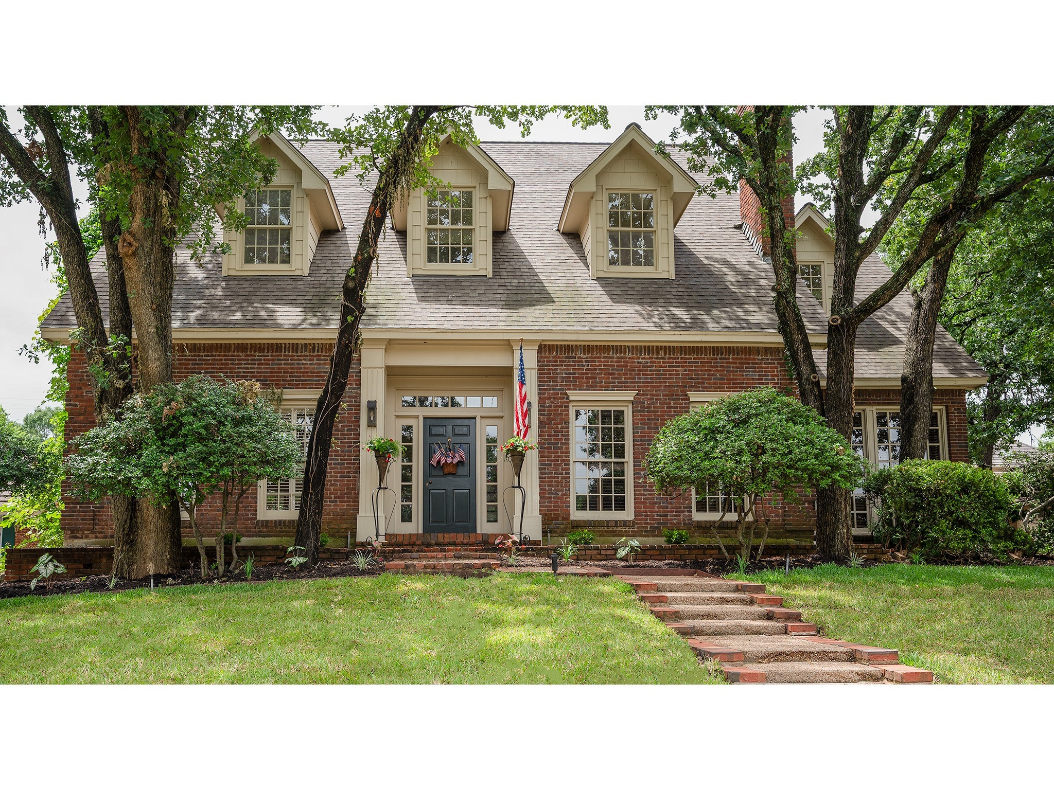 5906 Tiffany Court Arlington TX 76016