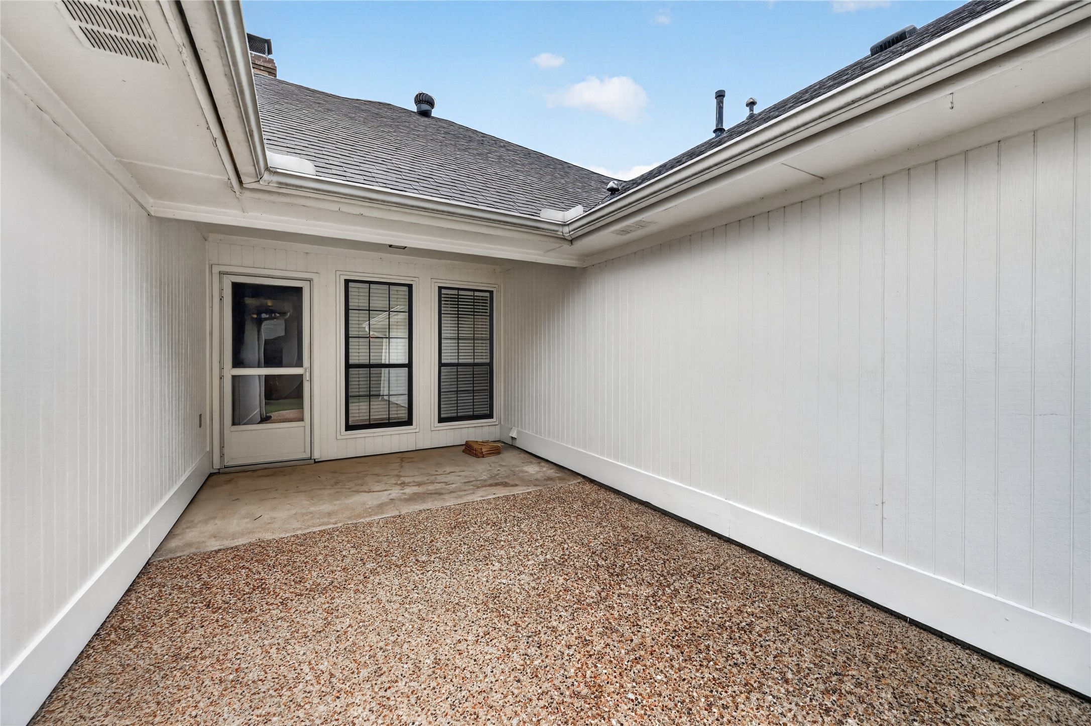 605 Meadowcrest Drive Highland Village TX 75077