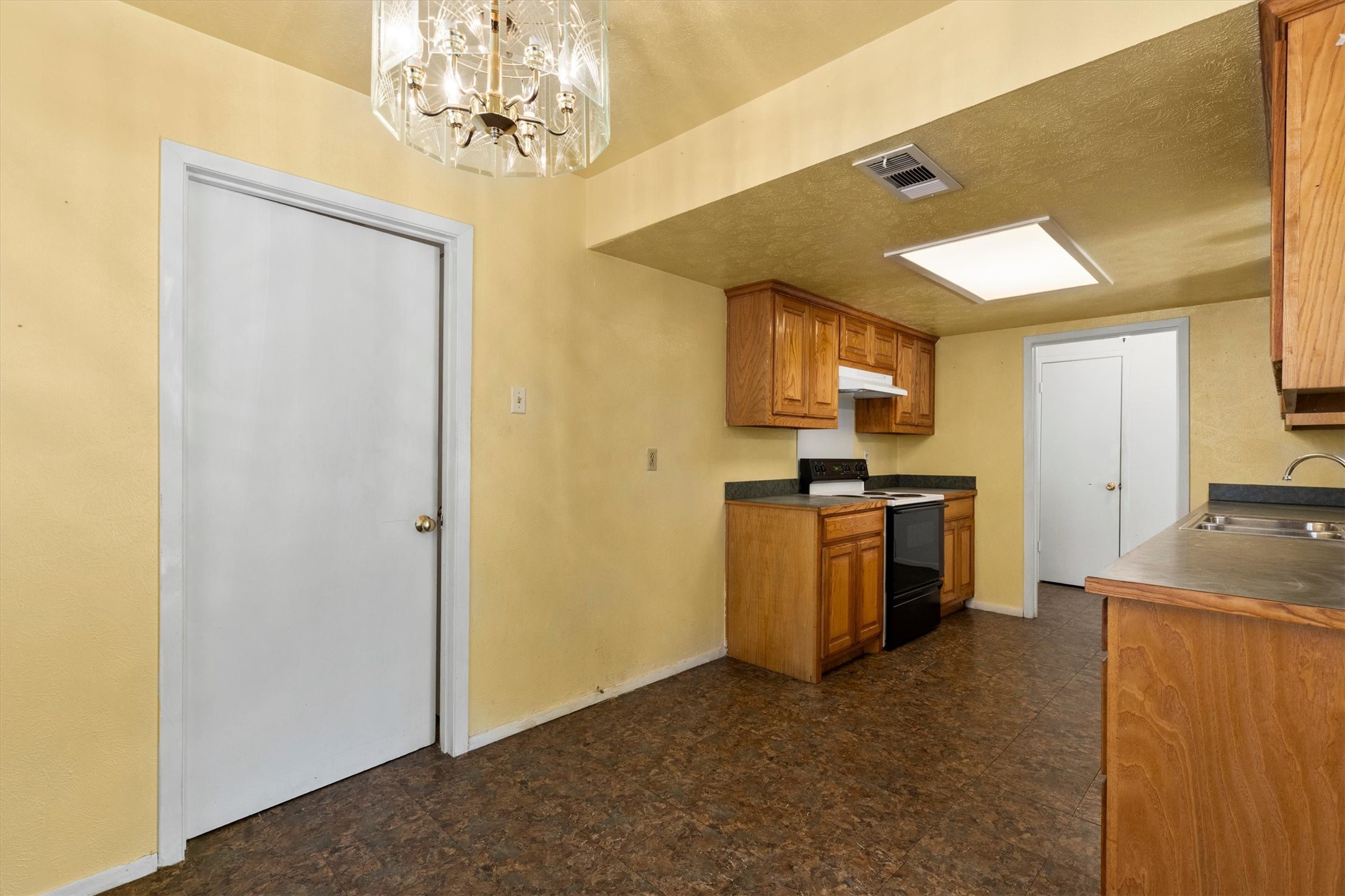 1211 Rancho Drive Mesquite TX 75149