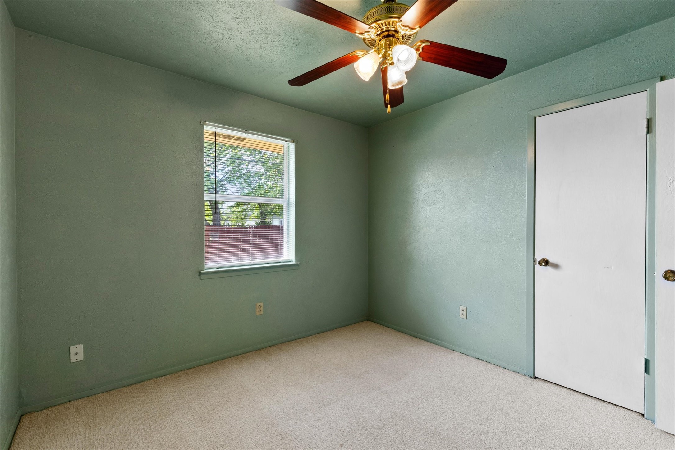 1211 Rancho Drive Mesquite TX 75149