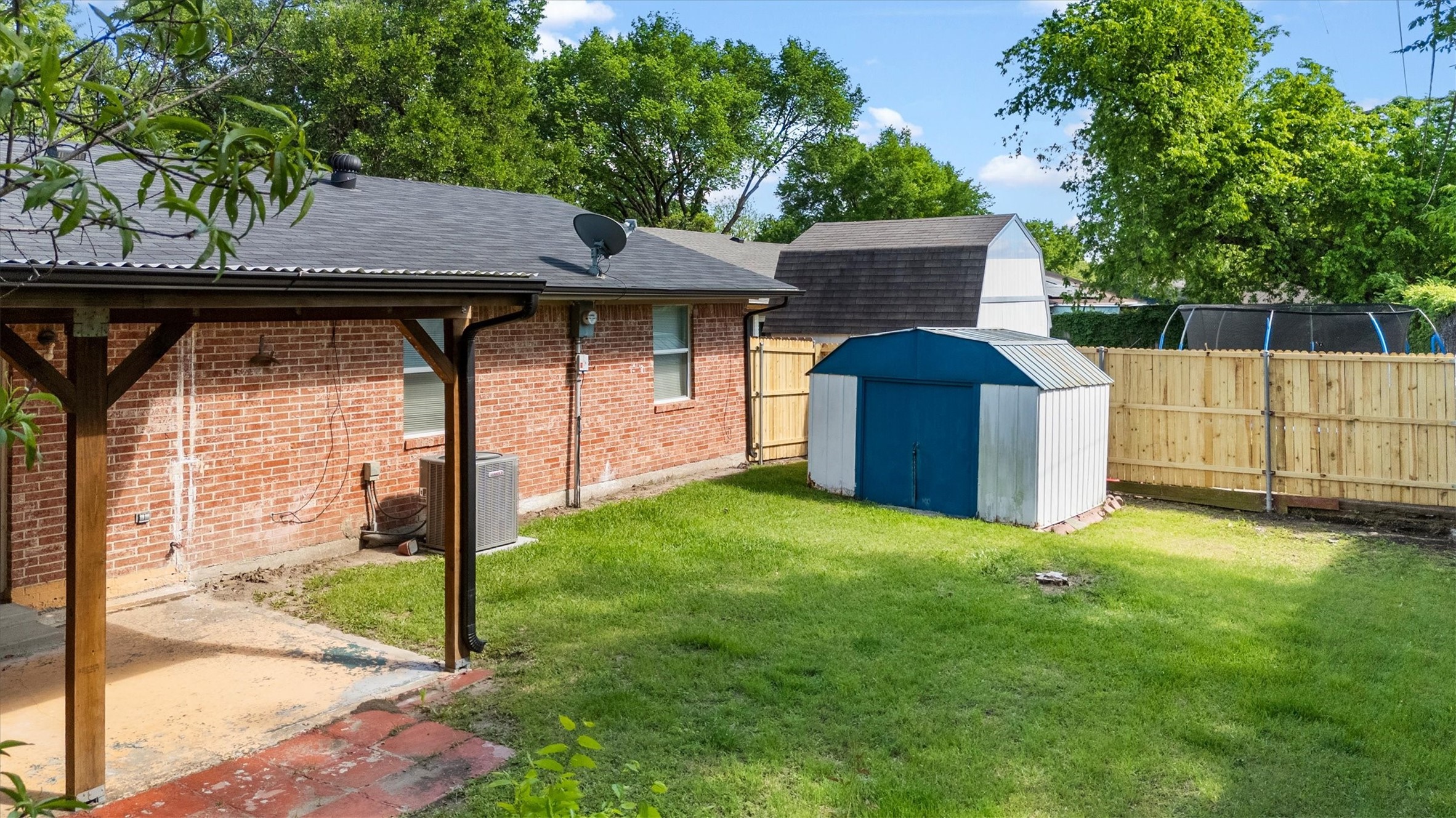 1211 Rancho Drive Mesquite TX 75149