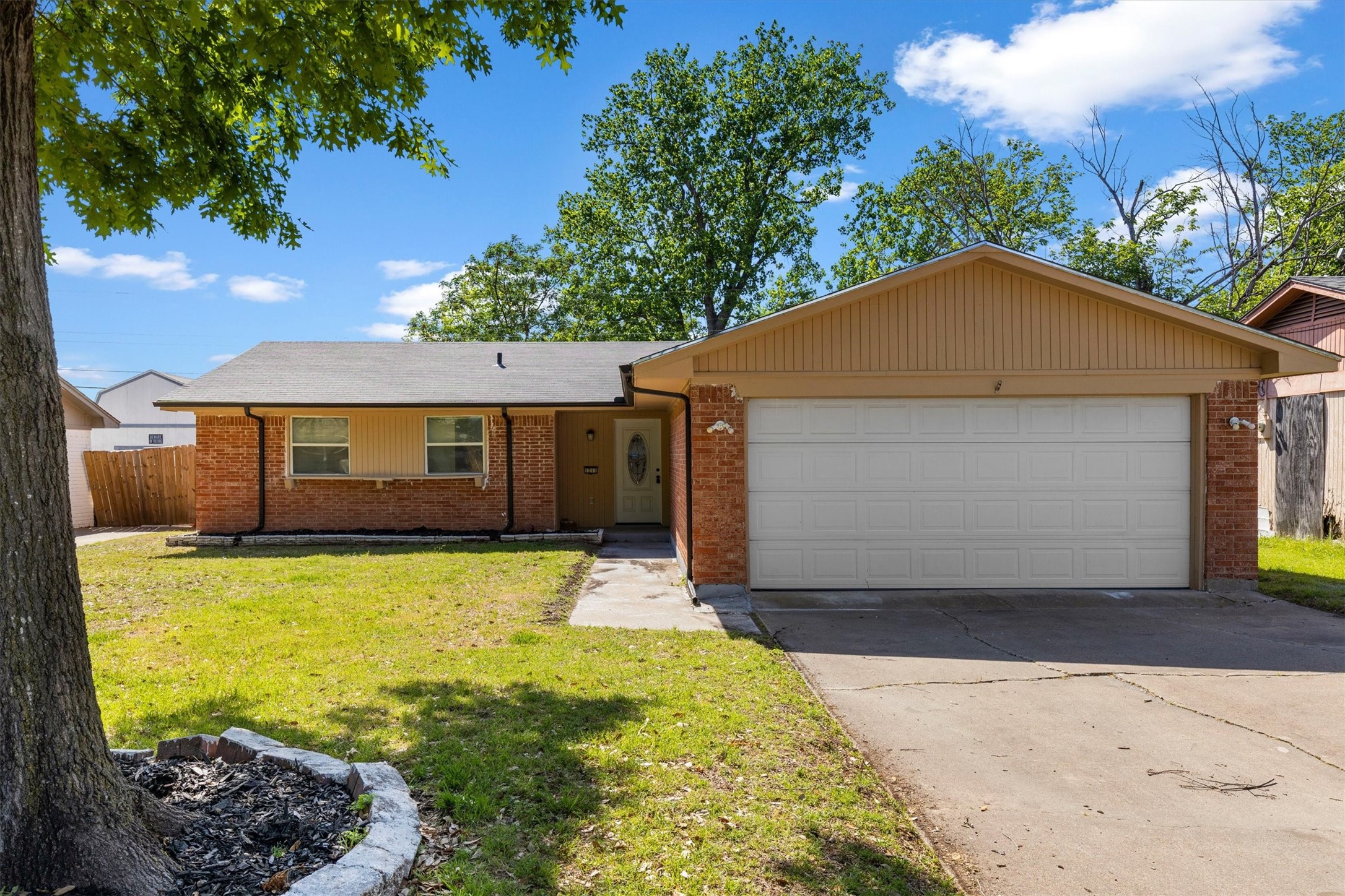 1211 Rancho Drive Mesquite TX 75149