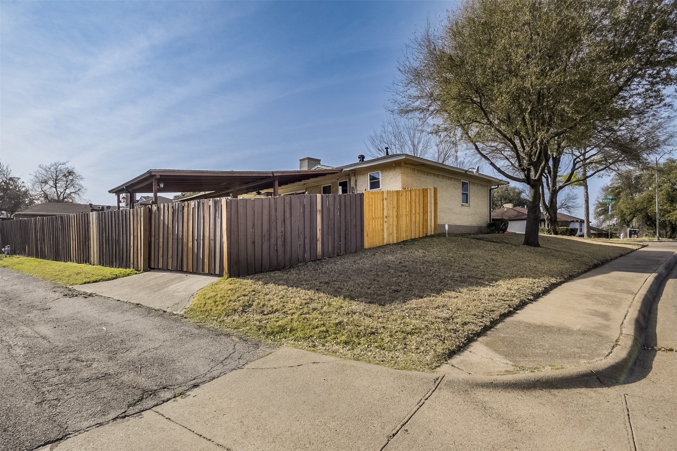 2740 Maceo Circle Dallas TX 75216