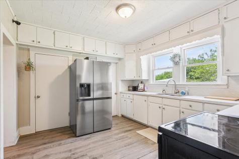 102 Brookshire Riesel TX 76682