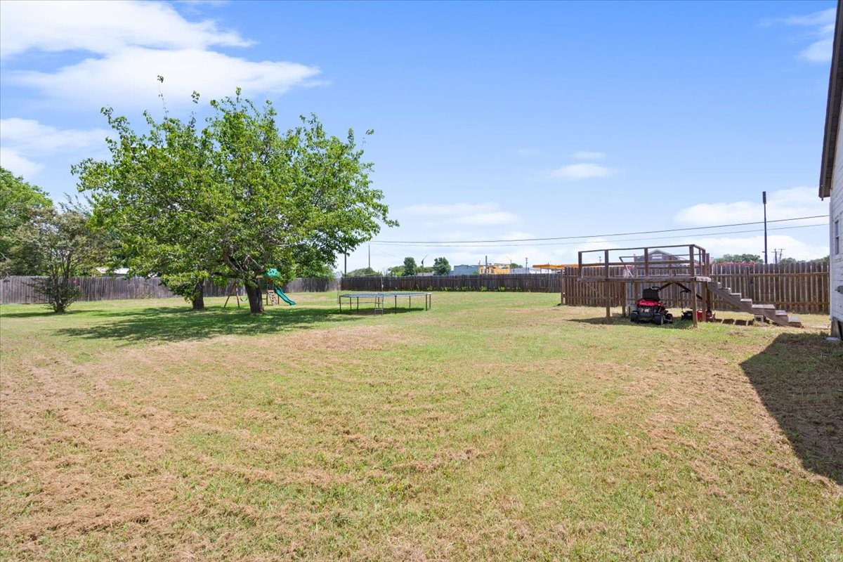 102 Brookshire Riesel TX 76682
