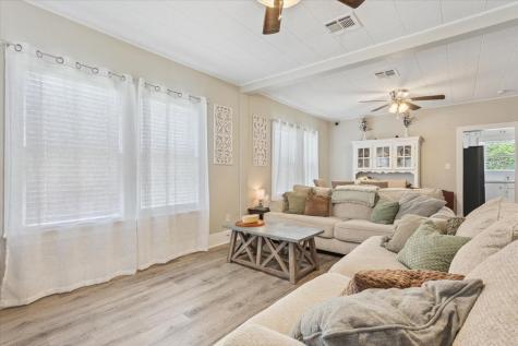 102 Brookshire Riesel TX 76682