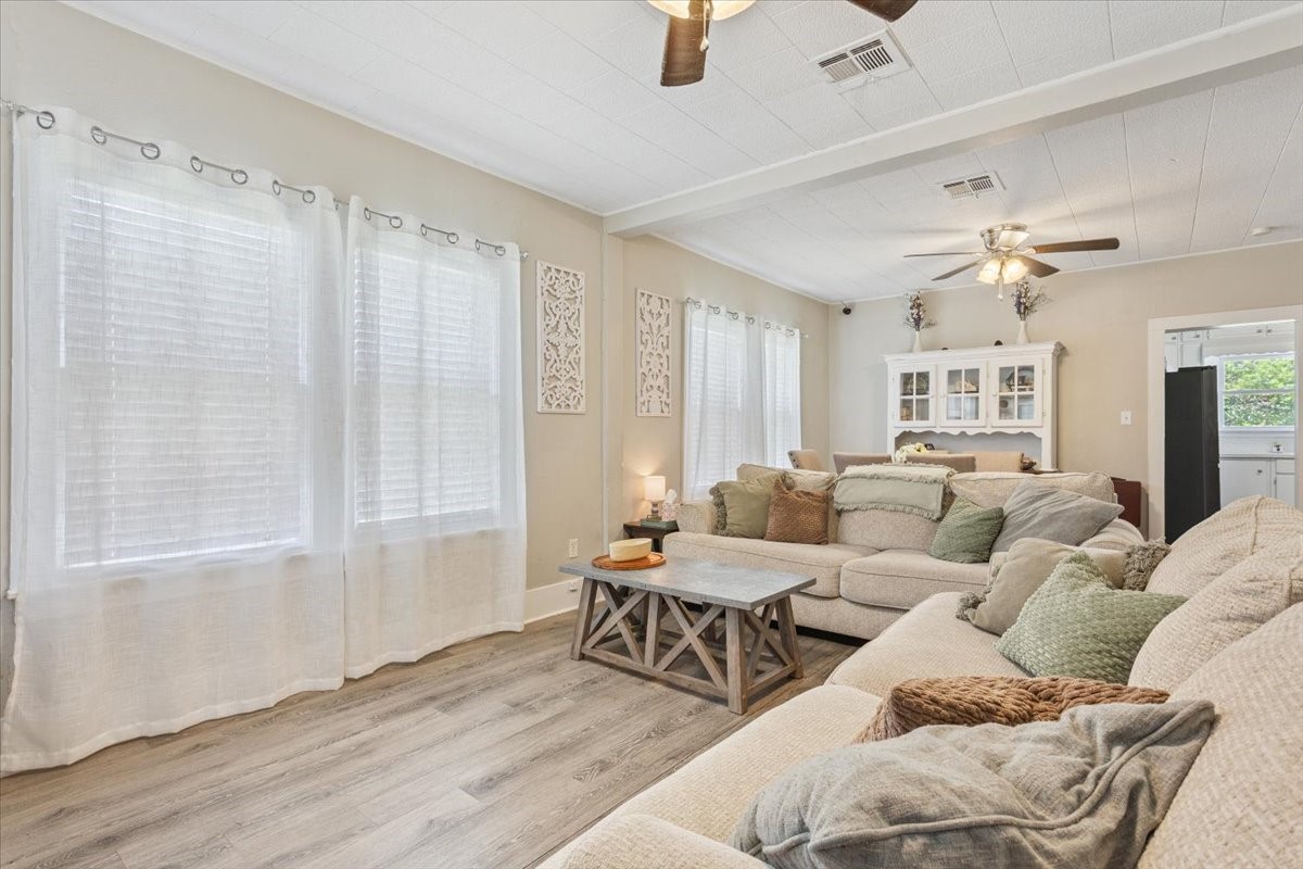 102 Brookshire Riesel TX 76682