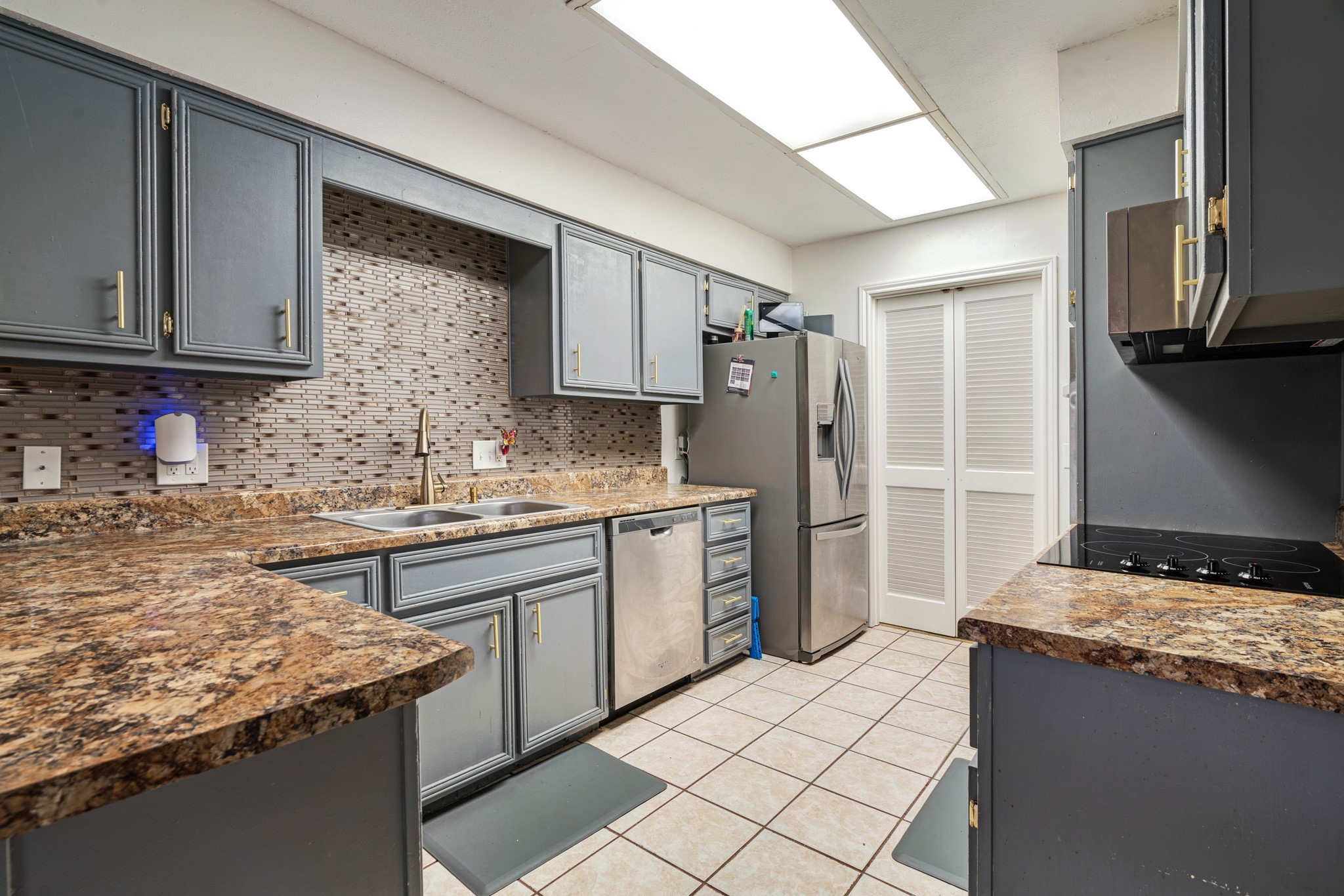 1920 E Tudor Street Paris TX 75460