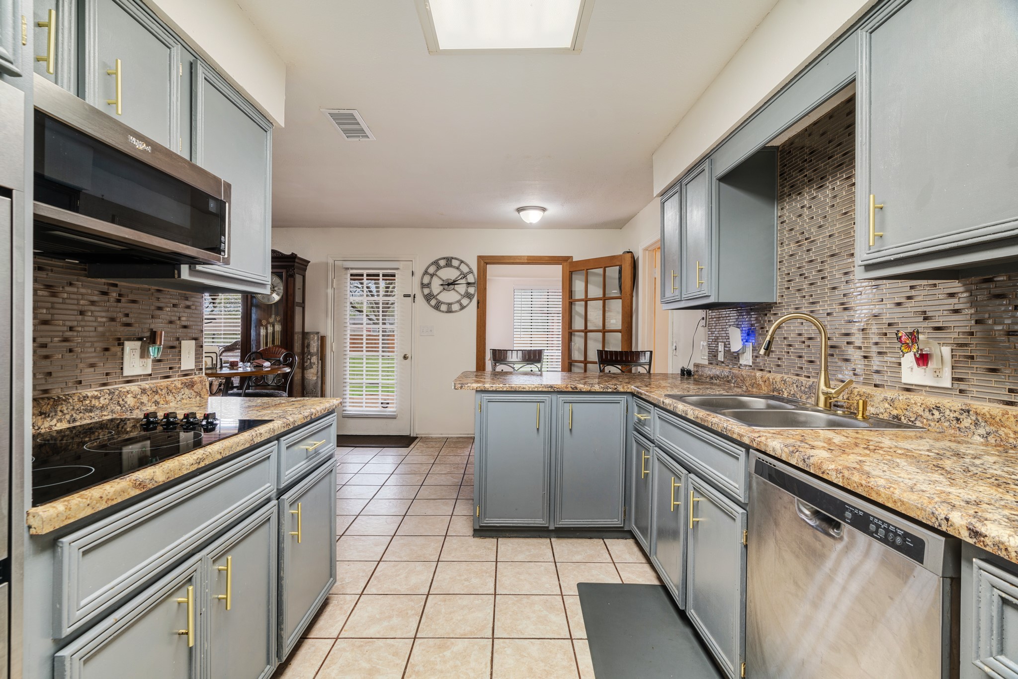 1920 E Tudor Street Paris TX 75460