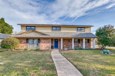 2006 Scarlet Oak Drive Richardson TX 75081
