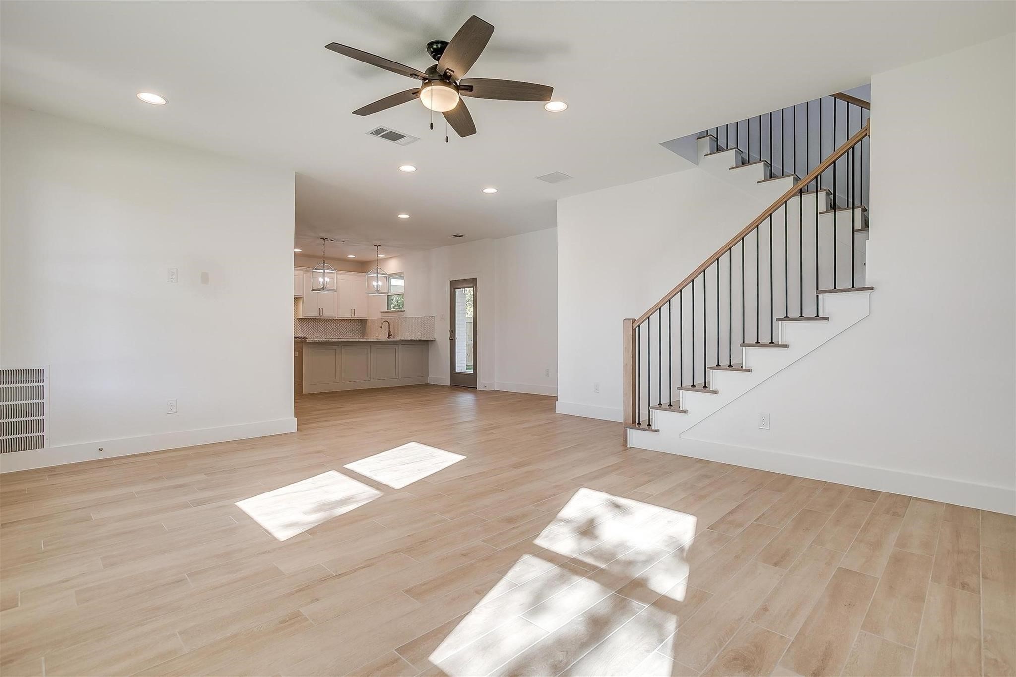 5618 Oaks Lane Westworth Village TX 76114