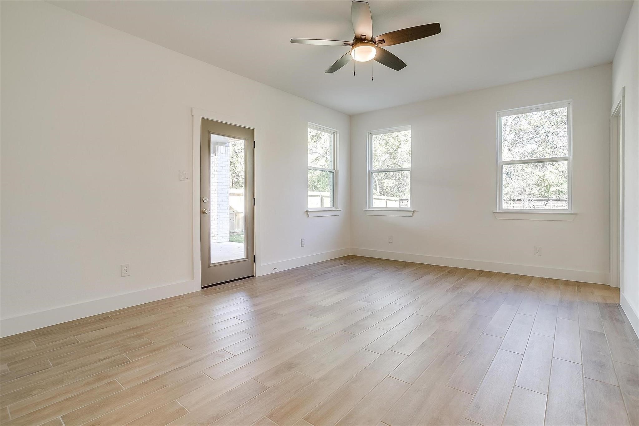 5618 Oaks Lane Westworth Village TX 76114
