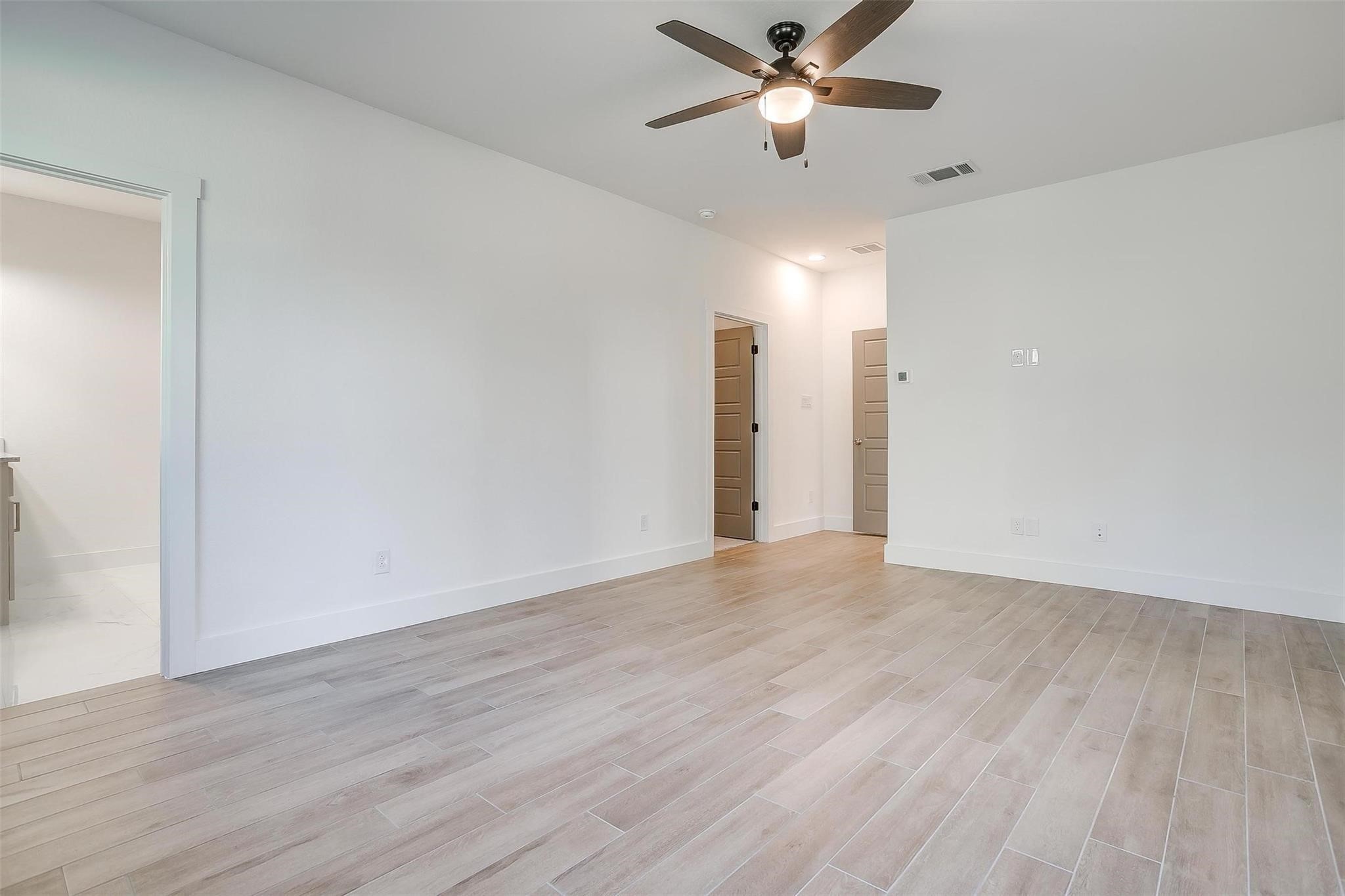 5618 Oaks Lane Westworth Village TX 76114