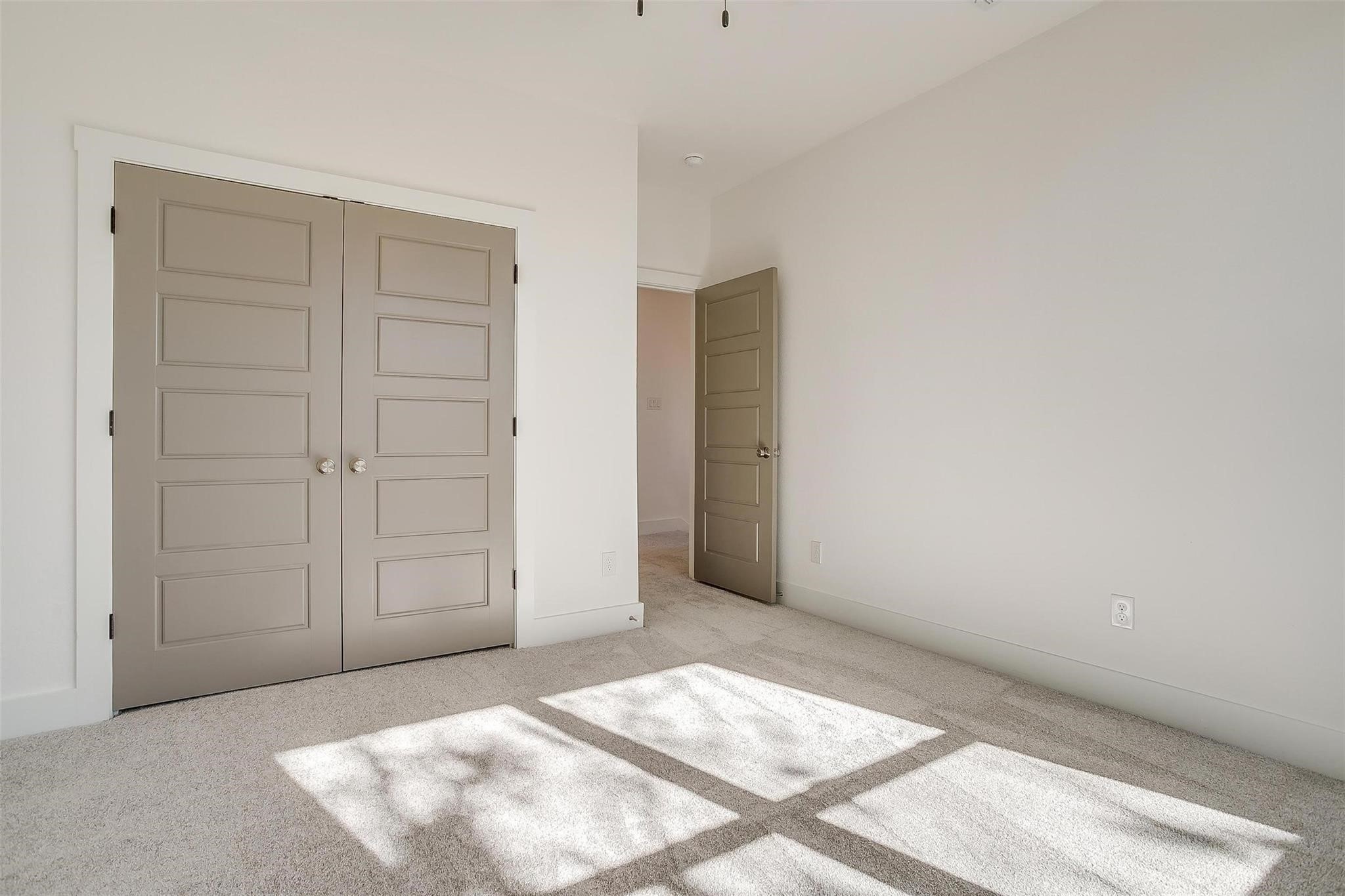 5618 Oaks Lane Westworth Village TX 76114