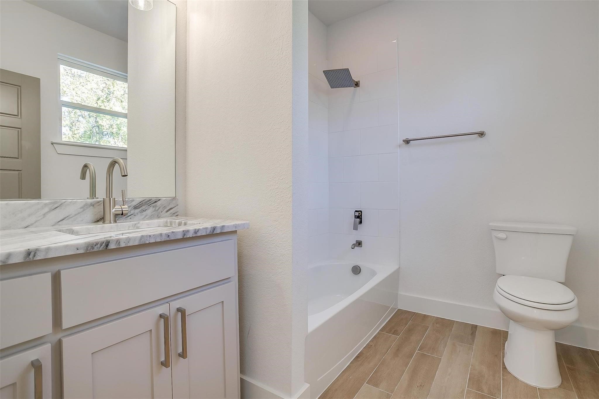 5618 Oaks Lane Westworth Village TX 76114