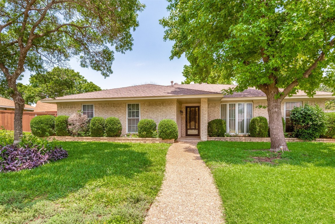 1043 Plateau Drive Duncanville TX 75116