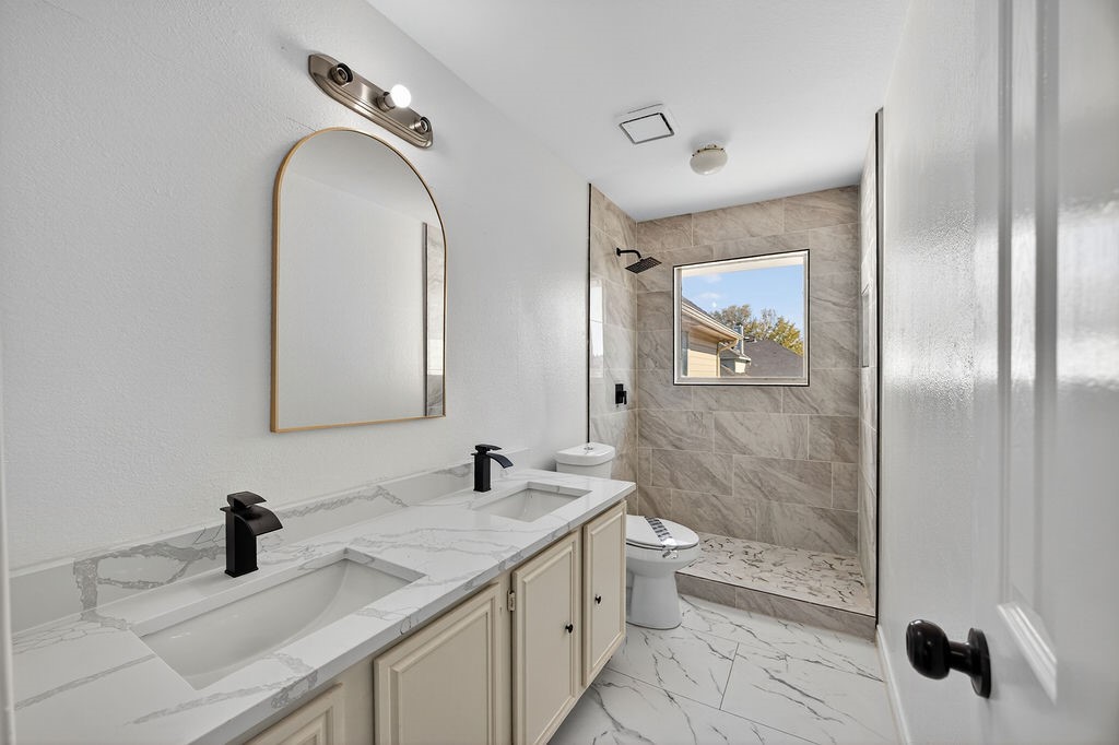 1302 Boyd Street Cedar Hill TX 75104