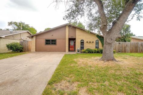 3110 Edelweiss Drive Grand Prairie TX 75052