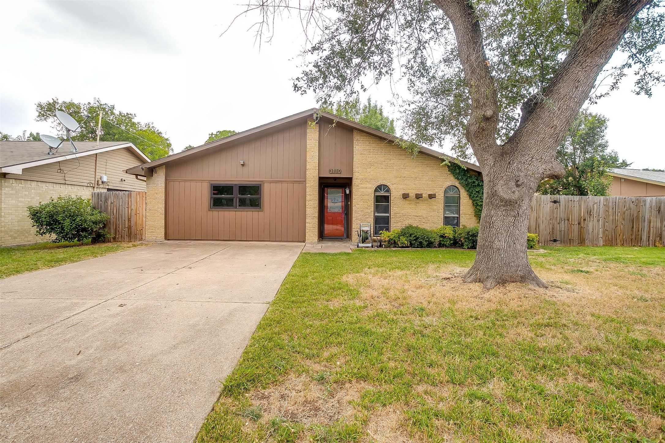 3110 Edelweiss Drive Grand Prairie TX 75052