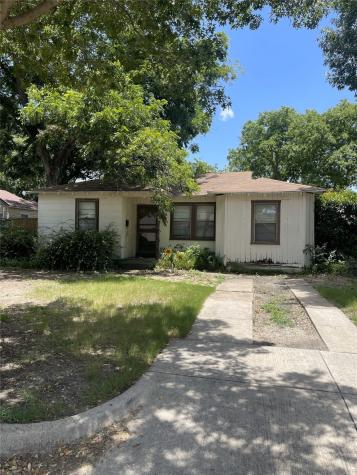 2853 S Hills Avenue Fort Worth TX 76109
