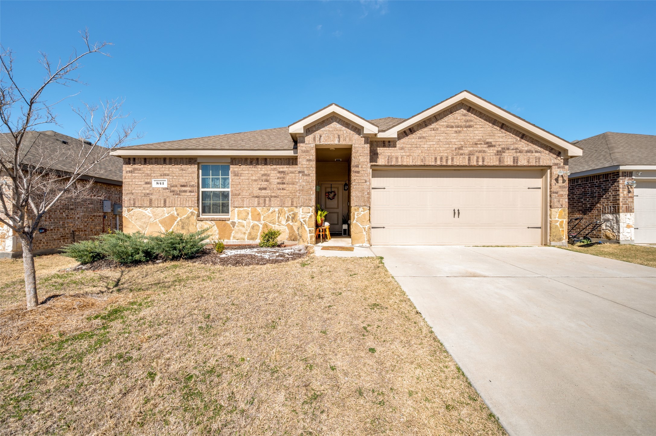 841 Glover Drive Aubrey TX 76227