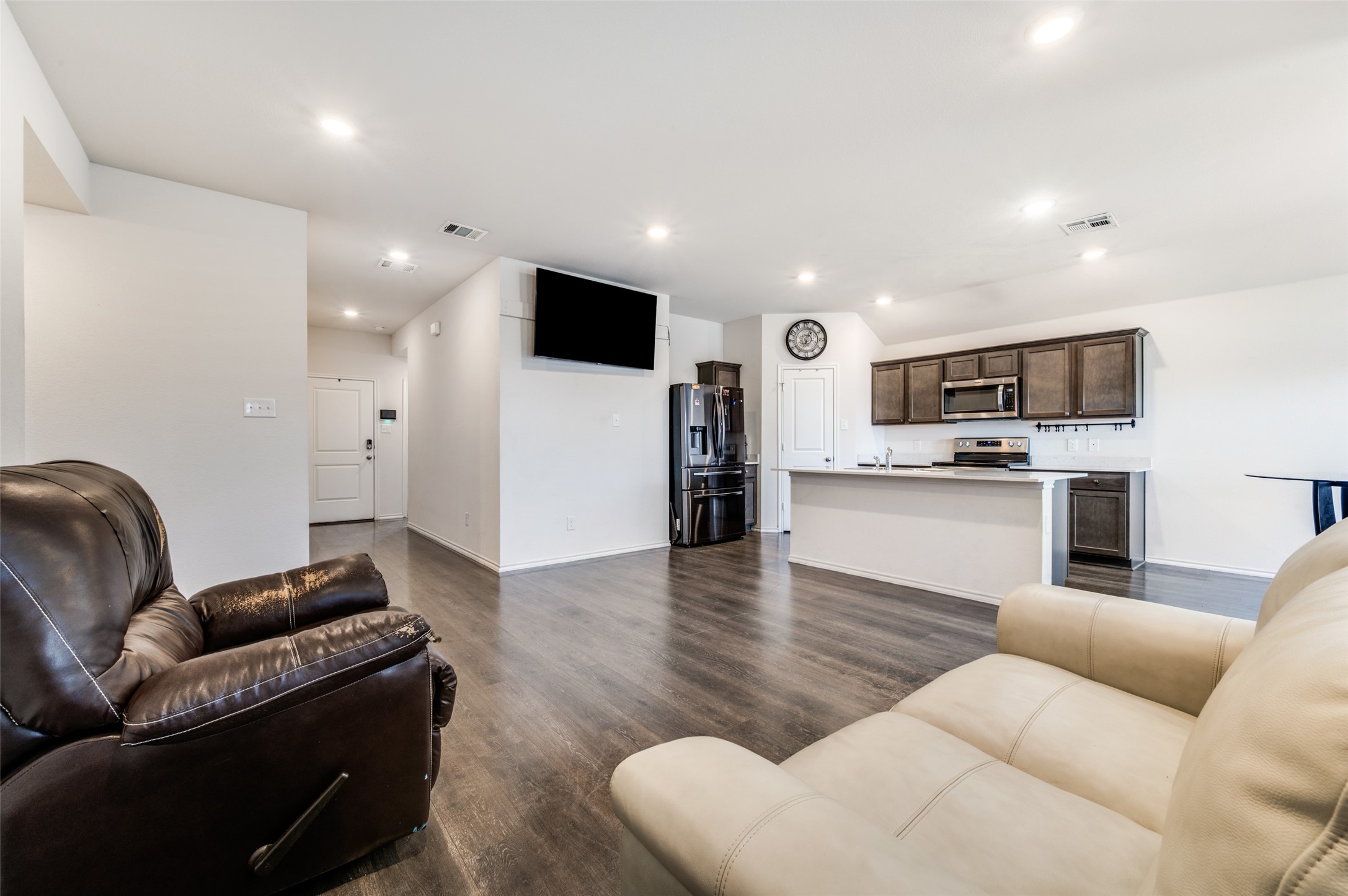 841 Glover Drive Aubrey TX 76227