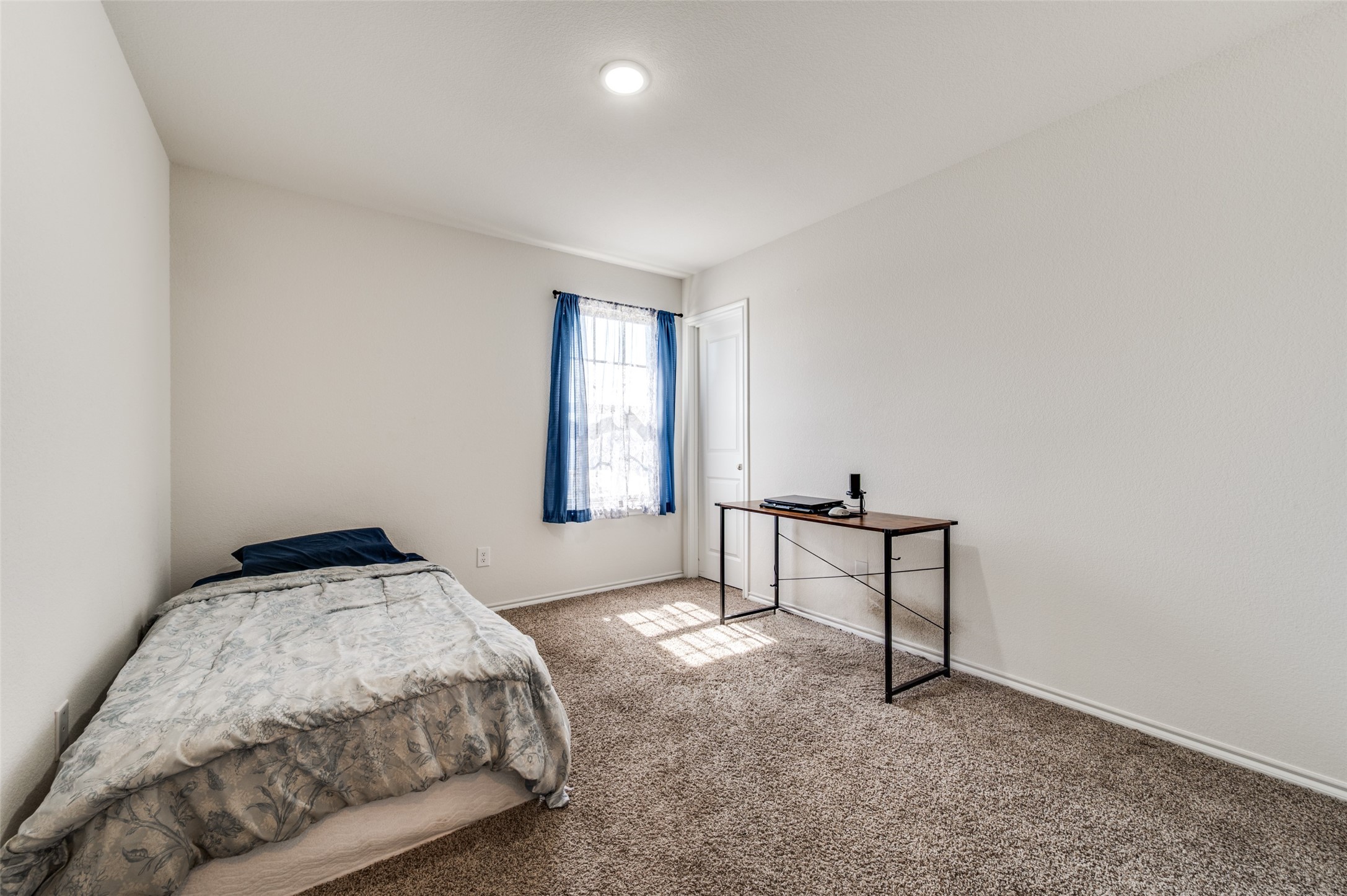 841 Glover Drive Aubrey TX 76227