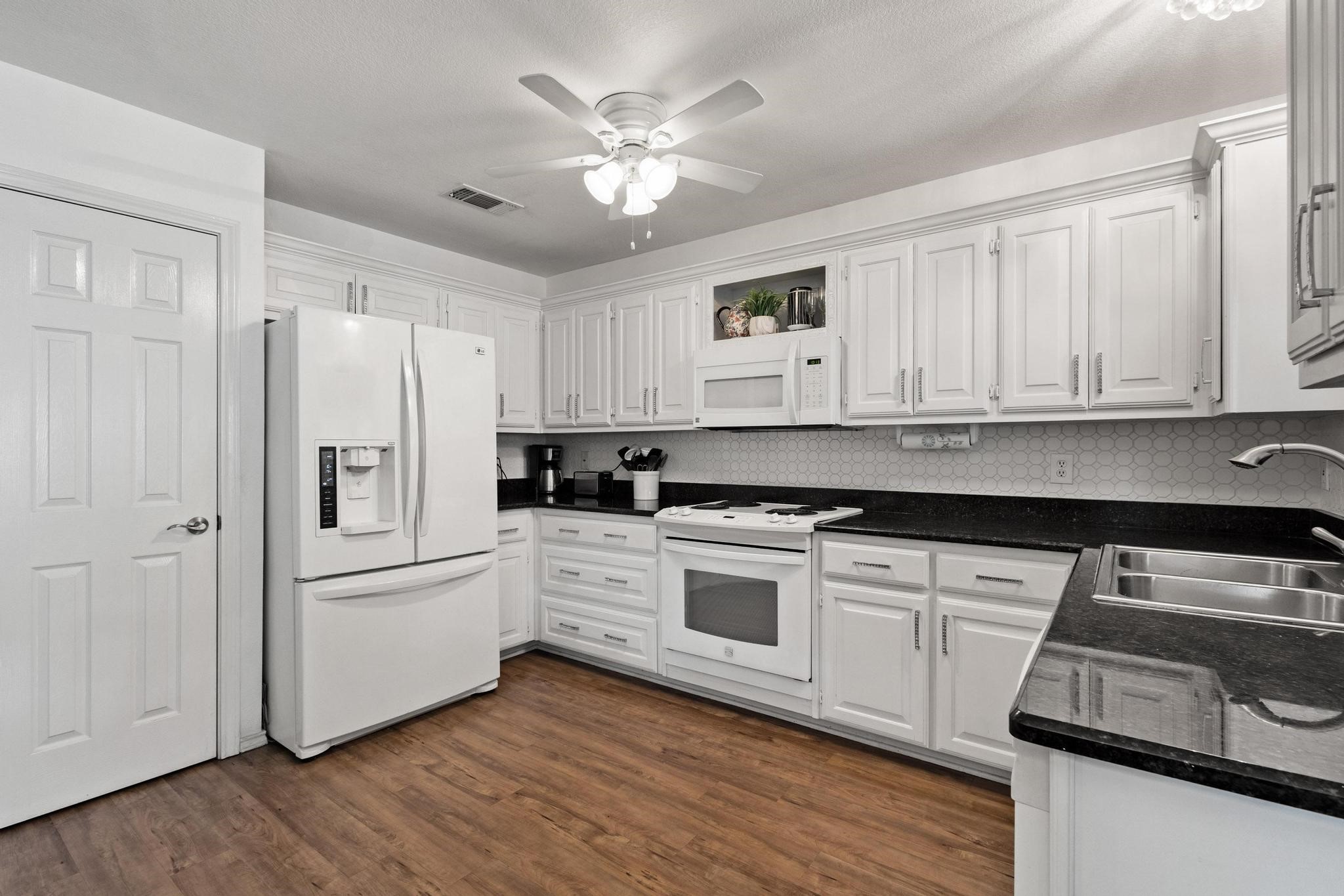 4916 Hara Lane Sherman TX 75092