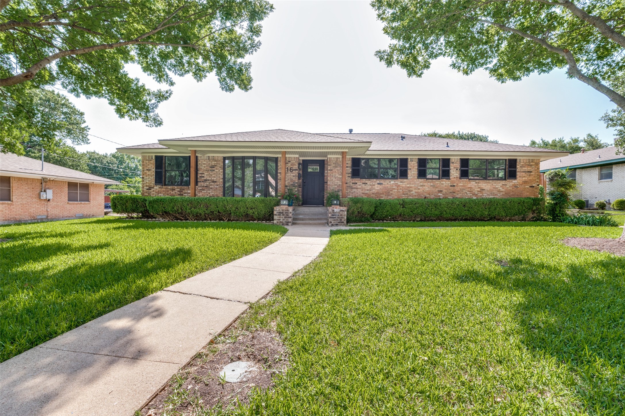 816 Misty Glen Drive Desoto TX 75115