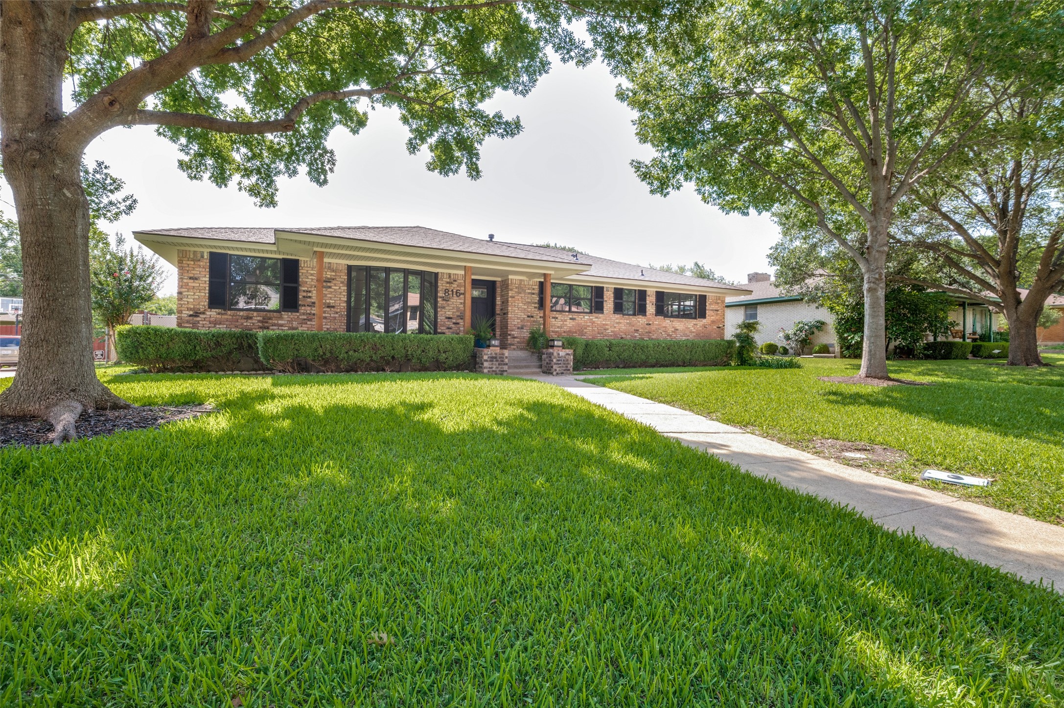 816 Misty Glen Drive Desoto TX 75115