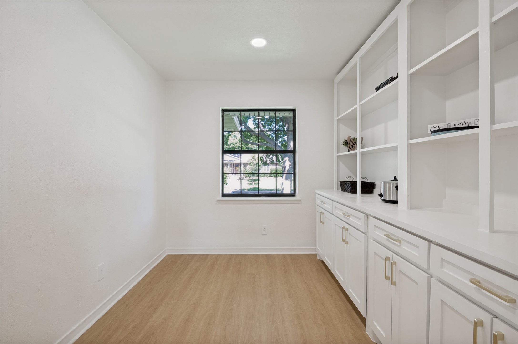 816 Misty Glen Drive Desoto TX 75115