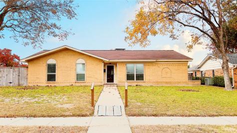 1521 Warwick Street Garland TX 75044