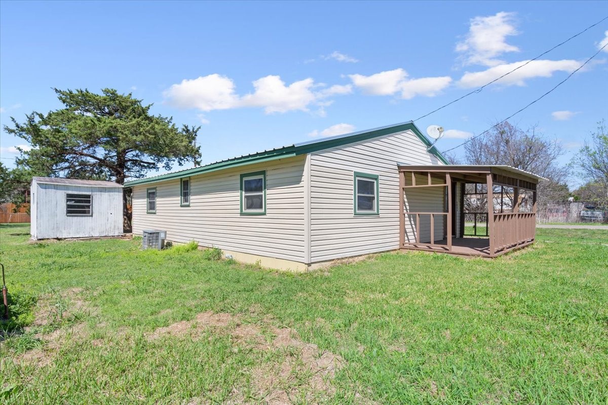 183 3rd Street Elm Mott TX 76640