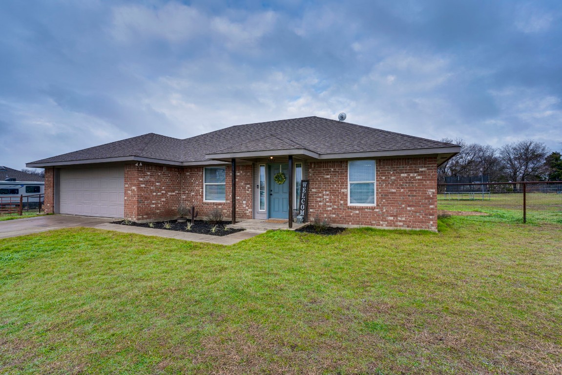 2725 Lexie Lane Waxahachie TX 75167