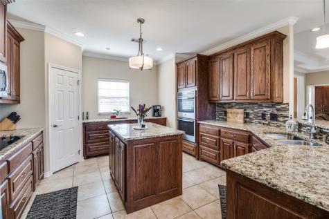 912 N Mesquite Street Muenster TX 76252