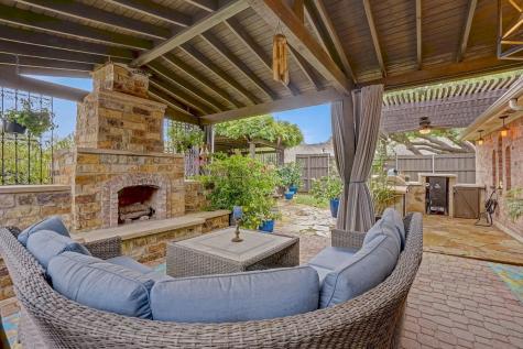 4212 Lawngate Drive Dallas TX 75287