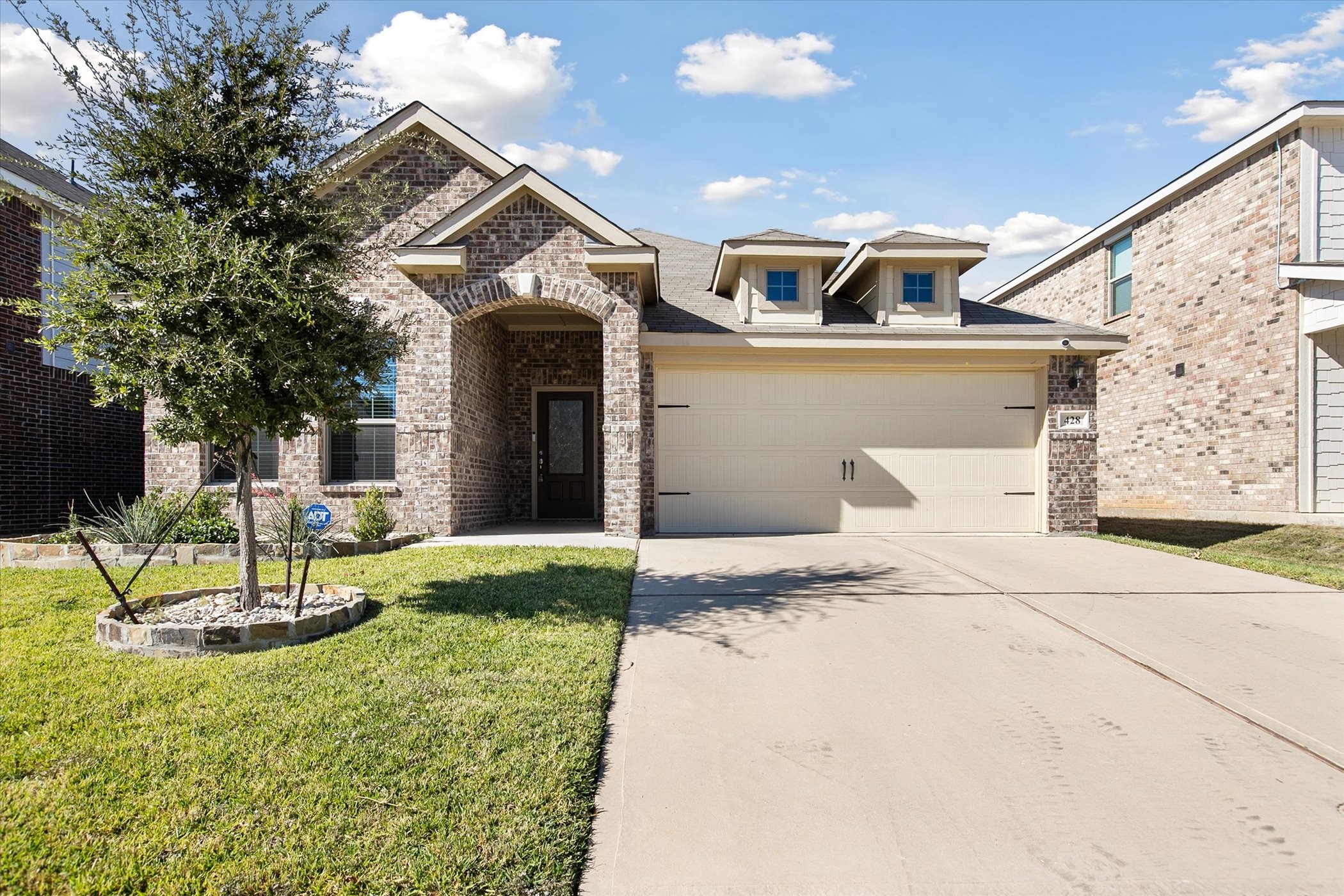 428 Cross Ridge Circle N Fort Worth TX 76120
