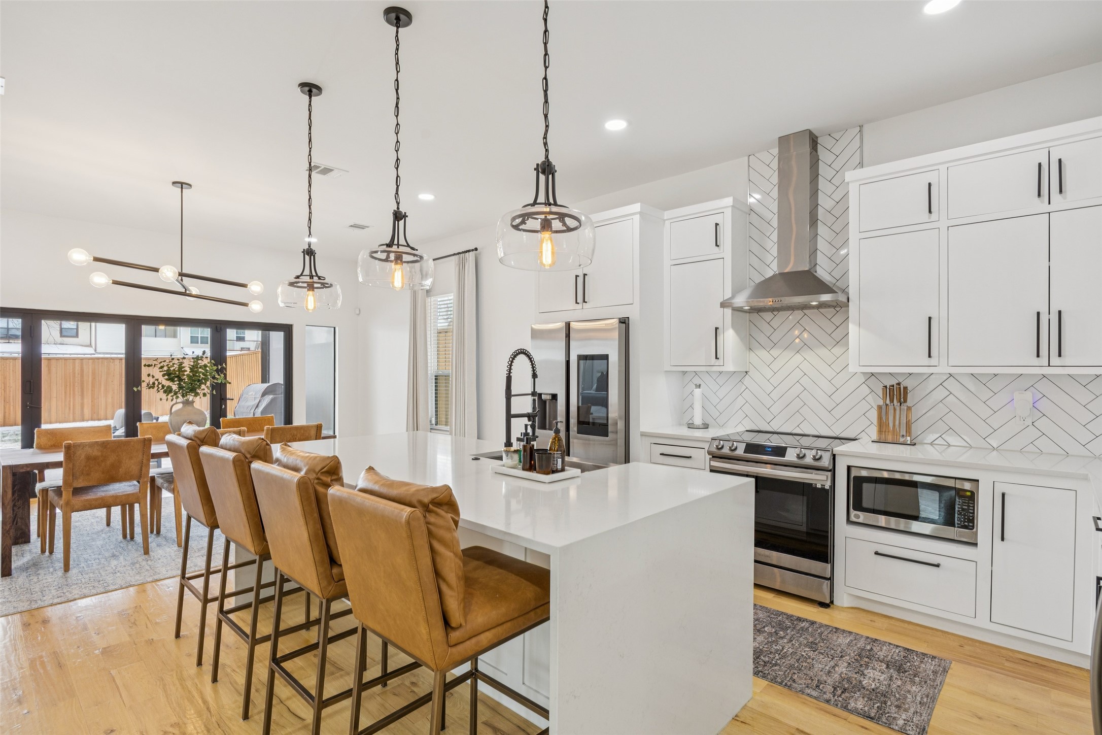 503 N Peak Street Dallas TX 75246