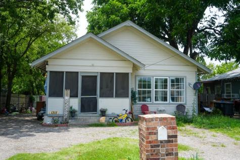 1315 N Brazos Avenue Cleburne TX 76031