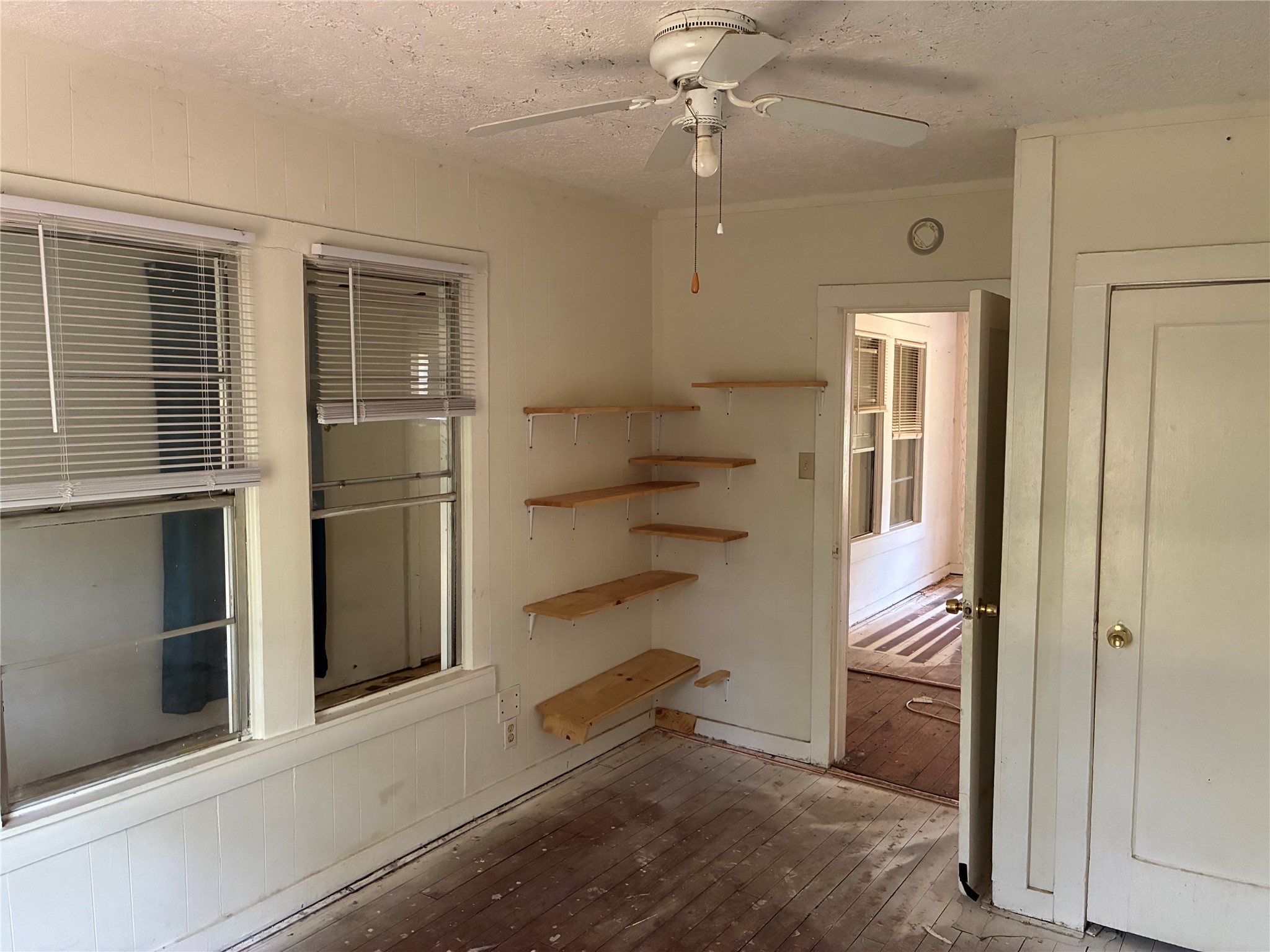 2928 Hiawatha Trail Lake Worth TX 76135