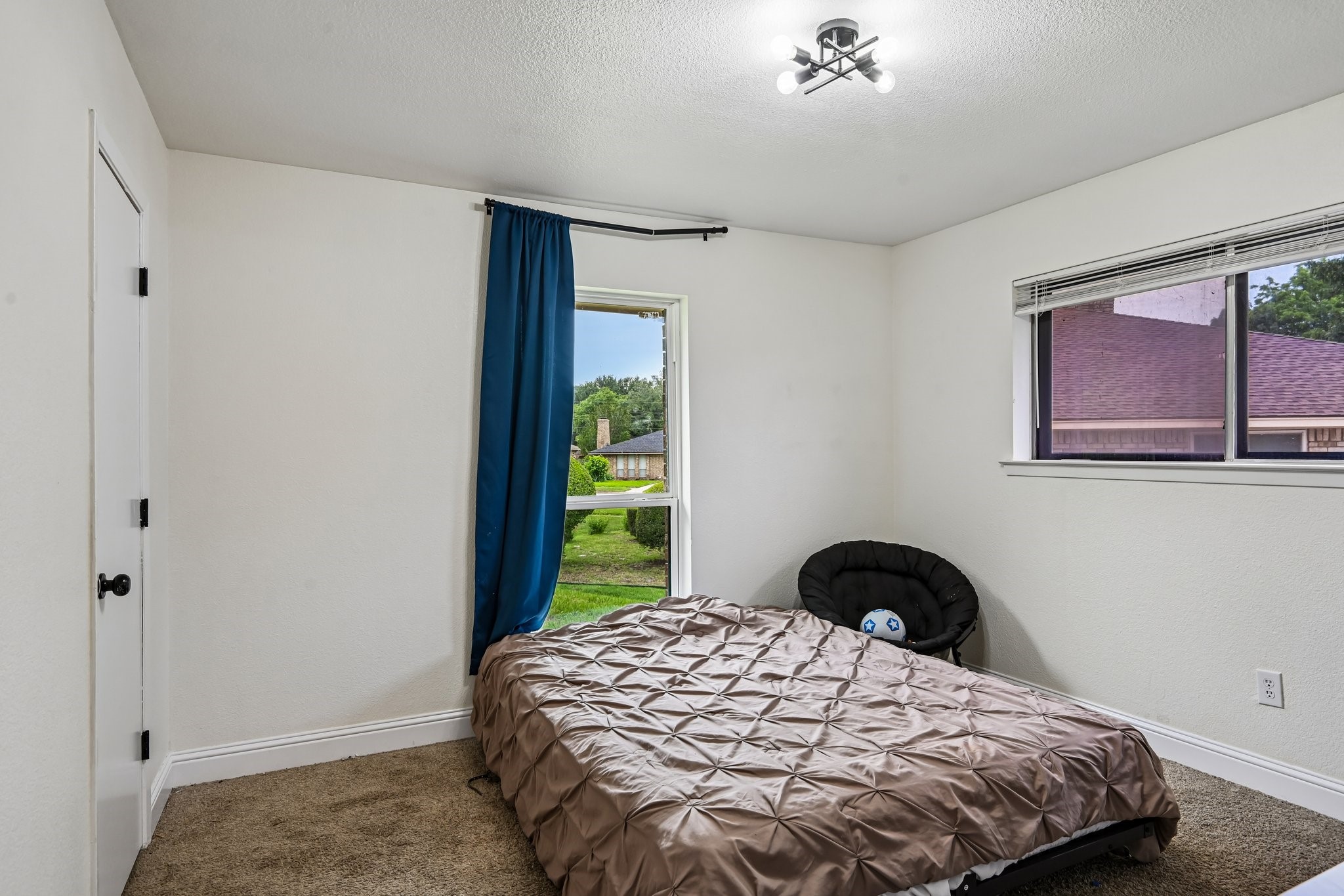 813 Oakbluff Drive Lancaster TX 75146